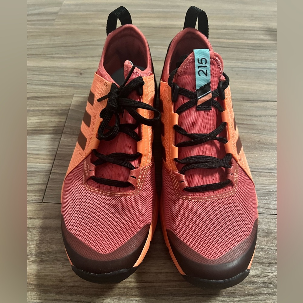 Adidas Continental 215